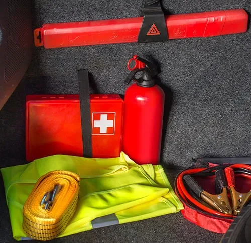 تجهیزات کمک اولیه ضروری خودرو
